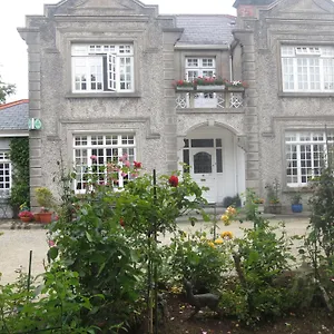 Galway hotels &amp; apartments, all accommodations in Galway
