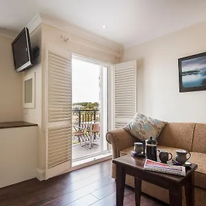 Galway hotels &amp; apartments, all accommodations in Galway