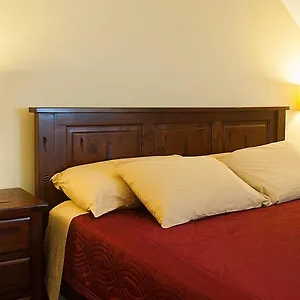 Galway hotels &amp; apartments, all accommodations in Galway