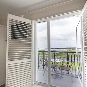 Galway hotels &amp; apartments, all accommodations in Galway